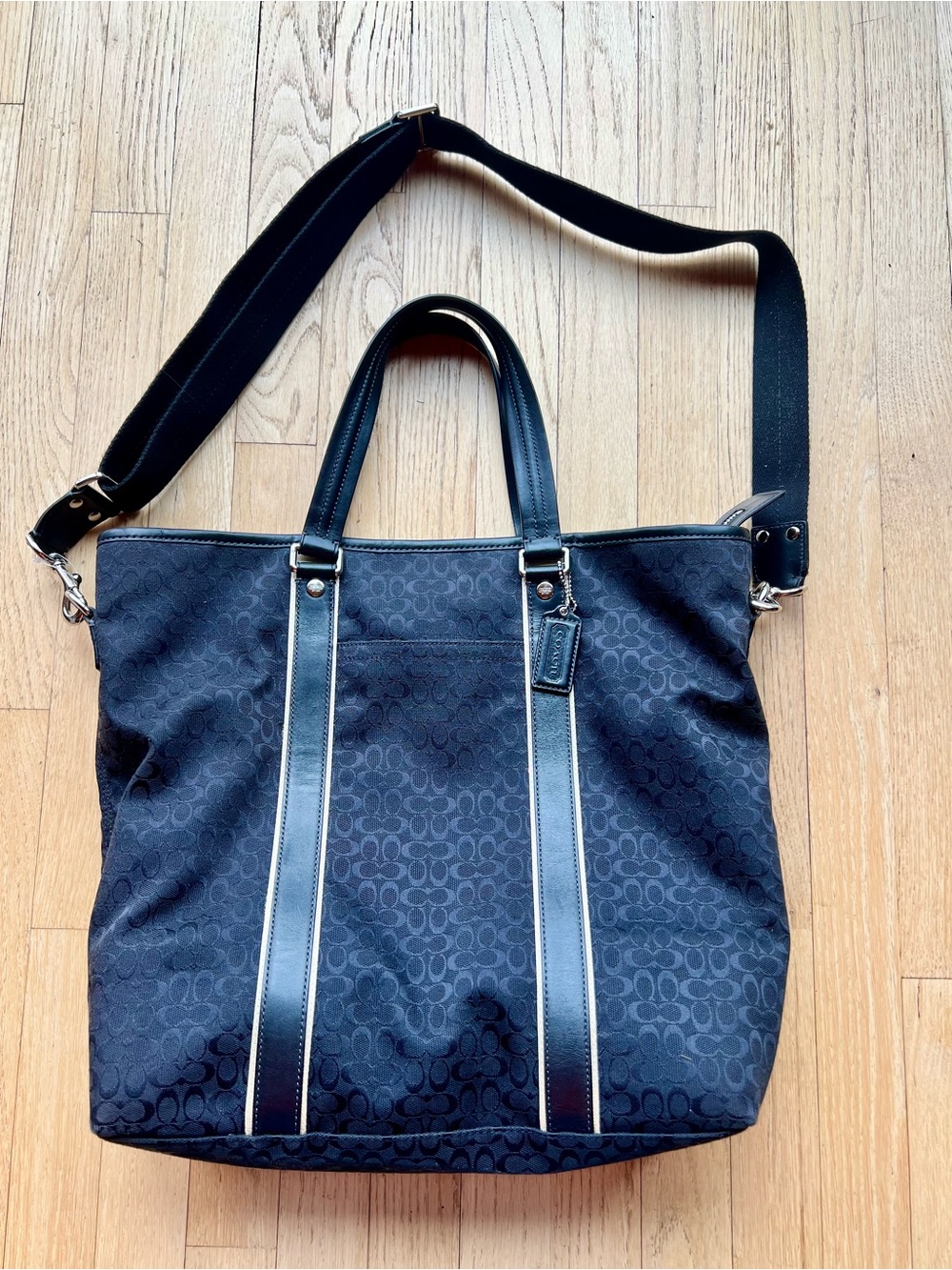Coach Black Signature Canvas Messenger Tote with Shoulder Strap